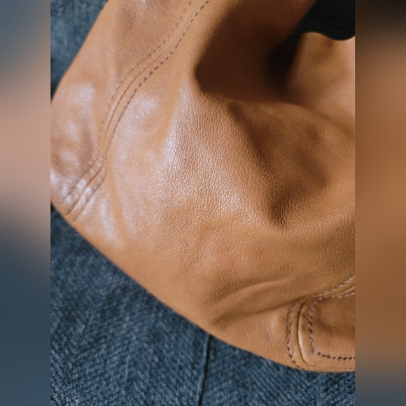 Michael Kors oversized leather hobo - Picture 10 of 15